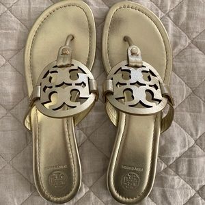 Tory Burch size 10 Miller EUC